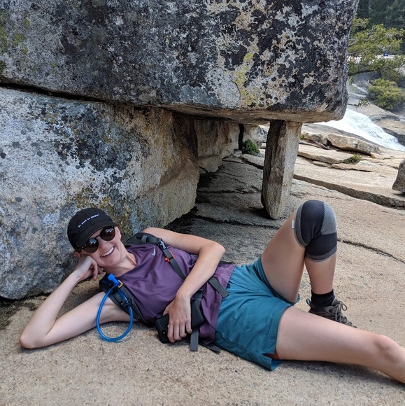 Meet your Posher, Stephanie - Picture 3 of 3